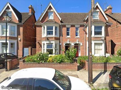 1 Bed Flat, St. Augustines Road, MK40