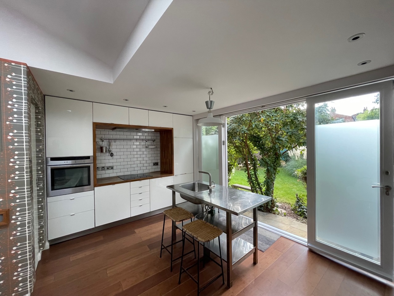 London - 1 Bed Flat, Poets Corner, W3 - To Rent Now for £1,650.00 p/m