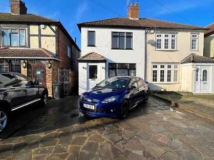 3 Bed Semi-Detached House, Newtown Road, UB9