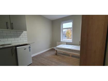 Studio Flat, Northcote Avenue, UB1