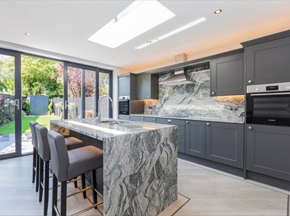 5 Bed Semi-Detached House, Elmside, GU2