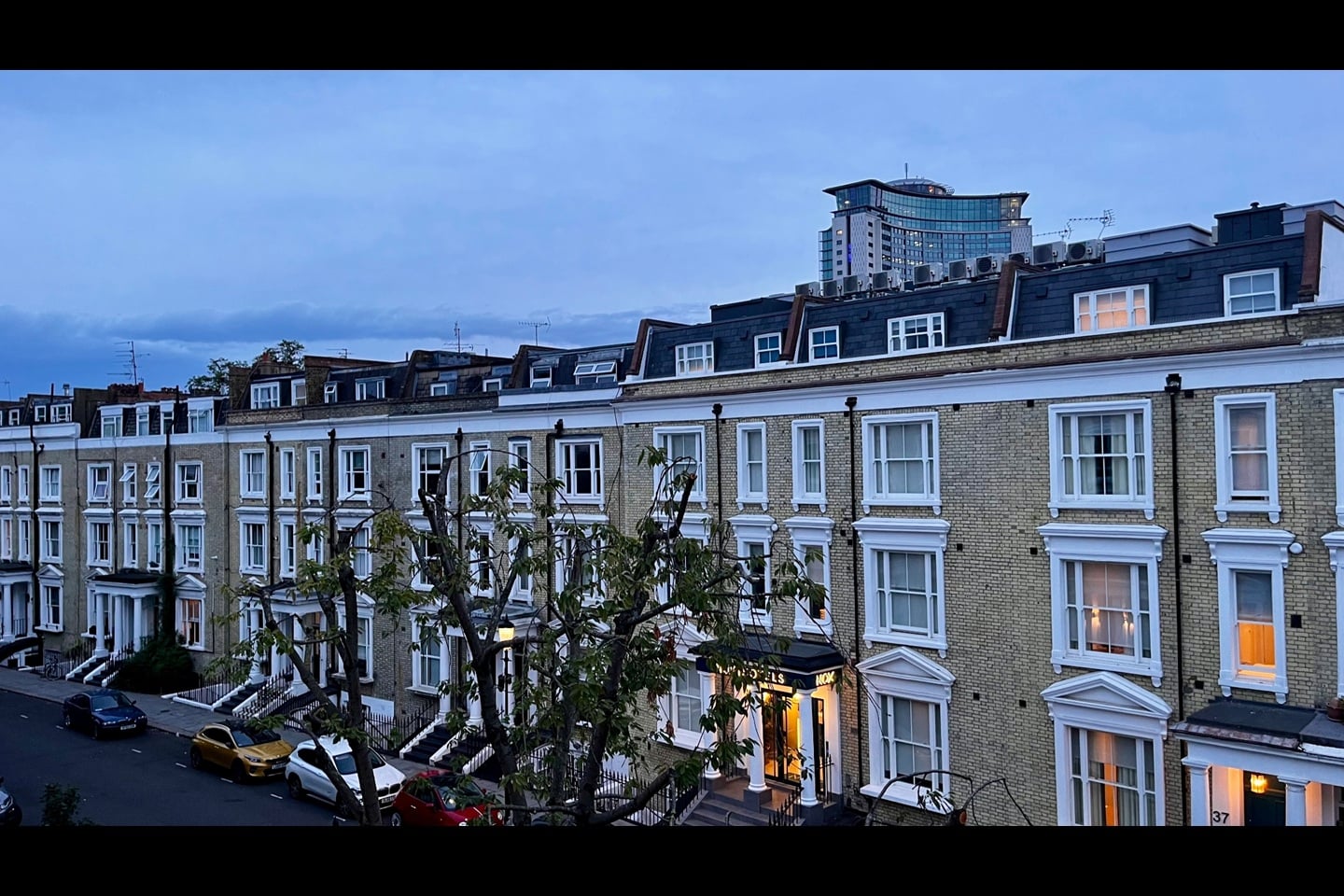 1 Bed Flat, Eardley Crescent, SW5
