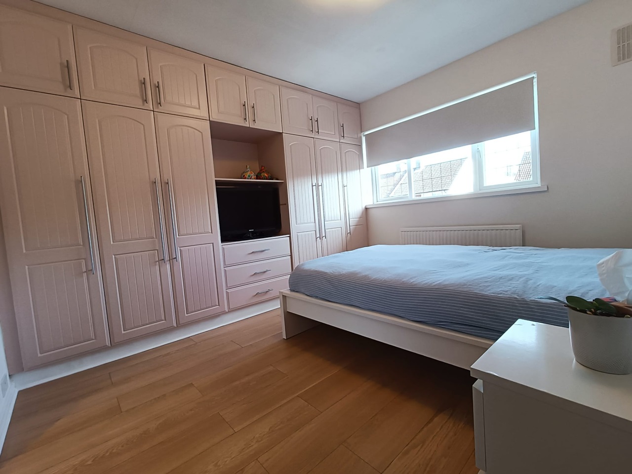 Ruislip 3 Bed SemiDetached House, Priors Gardens, HA4 To Rent Now for £2,400.00 p/m