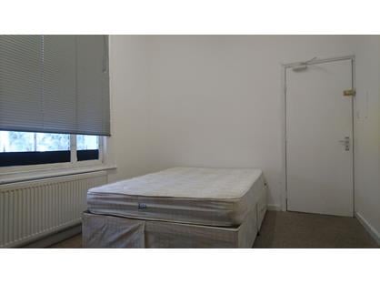 Room in a Shared House, Wellesley Road, CR0