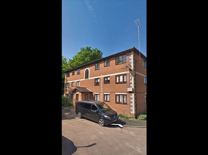 1 Bed Flat, Winston Close, DA9