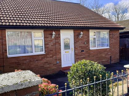 2 Bed Bungalow, Cobden Street, OL10