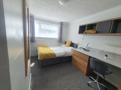 4 Bed Terraced House, Clyde Gardens, BA2