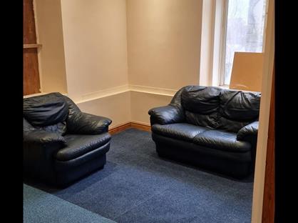 1 Bed Flat, South Gate, WF13