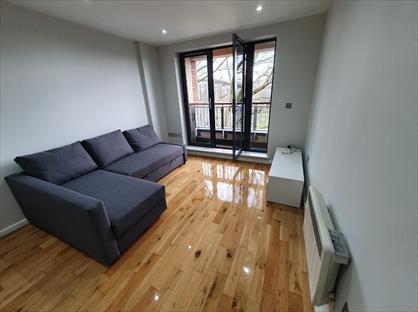 1 Bed Flat, Amisha Court, SE1