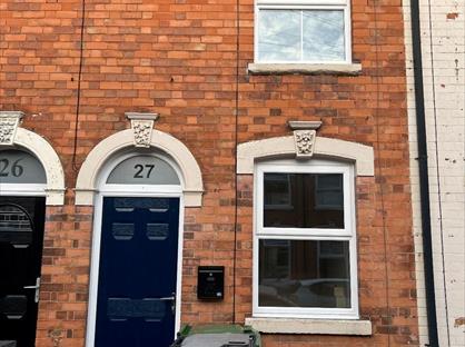 2 Bed Terraced House, Hamilton Road, WR5