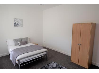 Room in a Shared Flat, Queen Street, DN22