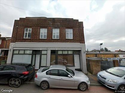 2 Bed Flat, Green Court Road, BR8