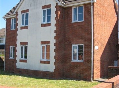 1 Bed Flat, Austin Place, OX14