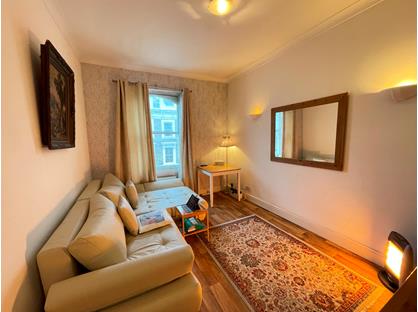 2 Bed Flat, Earls Court, SW10