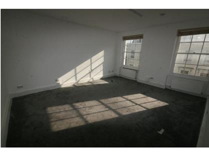 1 Bed Flat, Moreton Street, SW1V
