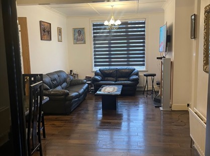 3 Bed Terraced House, Oak Road, DA8