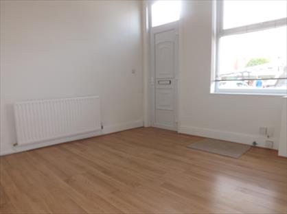 2 Bed Terraced House, St. Michaels Street, NG17