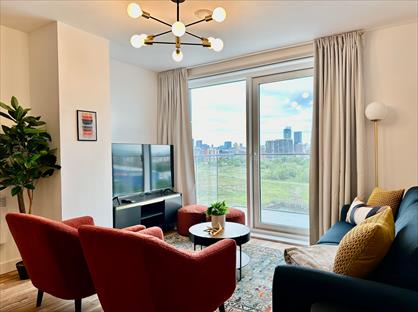 2 Bed Flat, Pomona Strand, M16