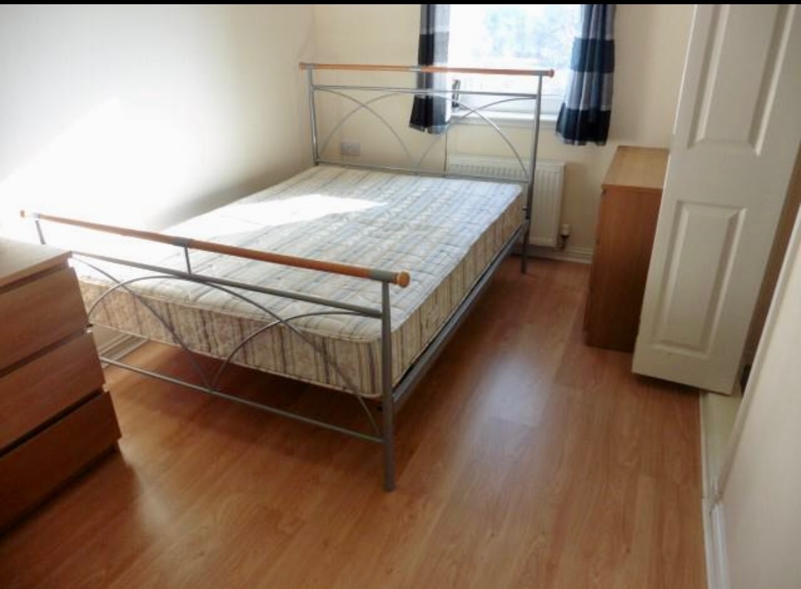 Bathgate 2 Bed Flat, Marjory Court, EH48 To Rent Now for £895.00 p/m