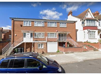 Studio Flat, Broxholm Road, SE27