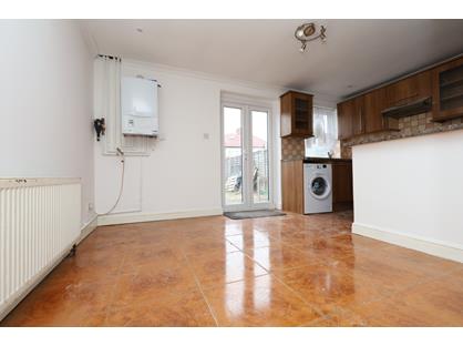 2 Bed Flat, Dysons Road, N18