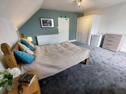 Room in a Shared House, Westbourne Grove, YO11