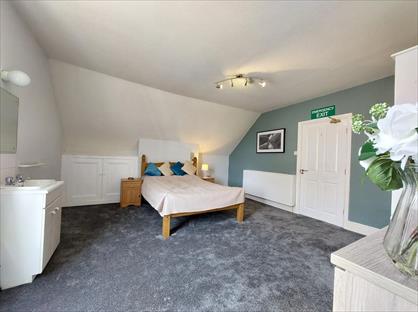 Room in a Shared House, Westbourne Grove, YO11