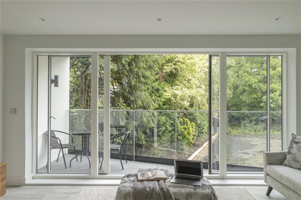 Additional image 6 of 2 Bed Flat, The Redwoods, CB3, N1 7GU