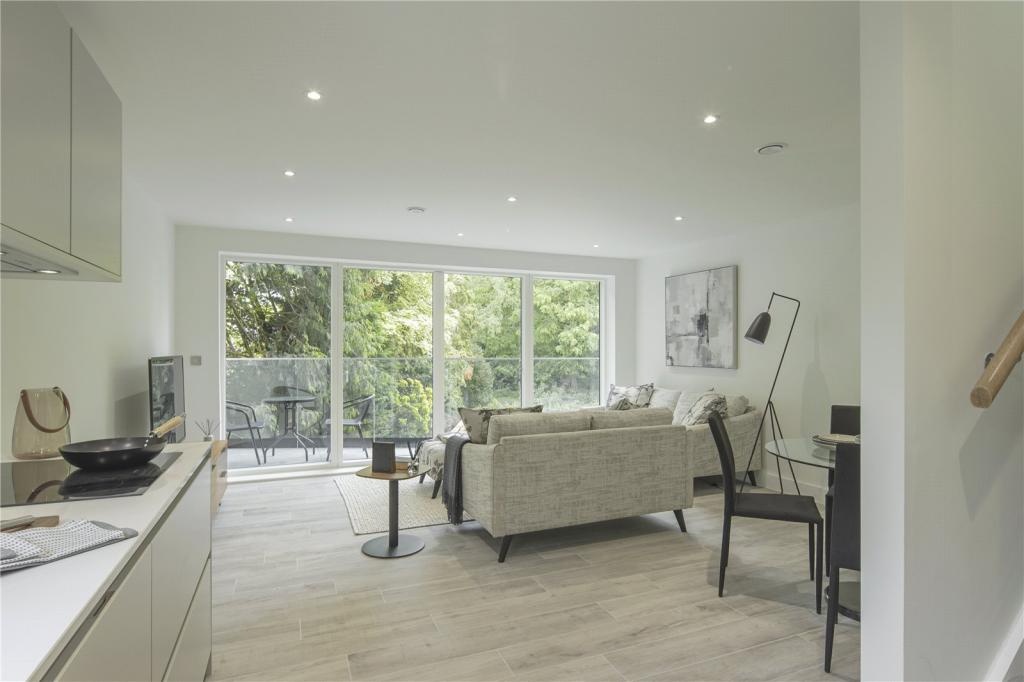 Additional image 5 of 2 Bed Flat, The Redwoods, CB3, N1 7GU