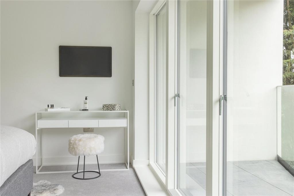 Additional image 10 of 2 Bed Flat, The Redwoods, CB3, N1 7GU