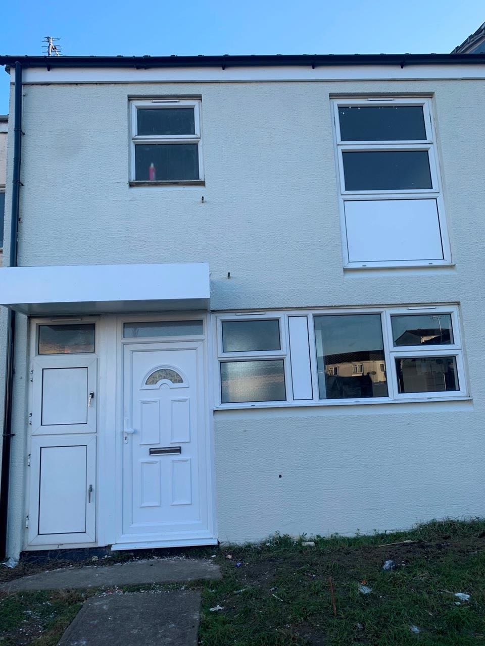 Harlow - 3 Bed End Terrace, Milwards, CM19 - To Rent Now for £1,595.00 p/m
