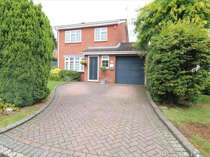 3 Bed Detached House, Burgess Croft, B92