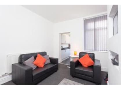 Room in a Shared House, Watford Street, ST4