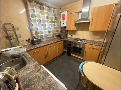 3 Bed Flat, Thomson House, SE17