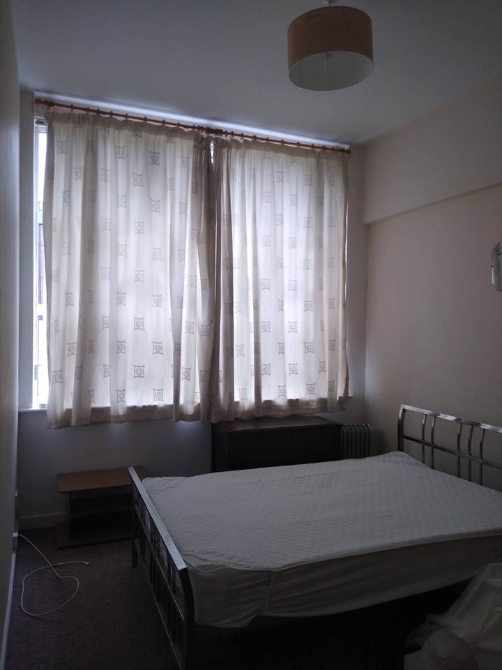 Leeds 1 Bed Flat, Leeds, LS2 To Rent Now for £700.00 p/m