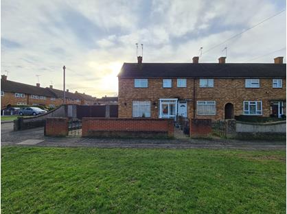 2 Bed Semi-Detached House, Taunton Rd, RM3