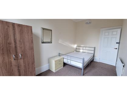 Room in a Shared Flat, Newland Park, HU5