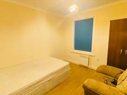 1 Bed Flat, Cromwell Road, LU3