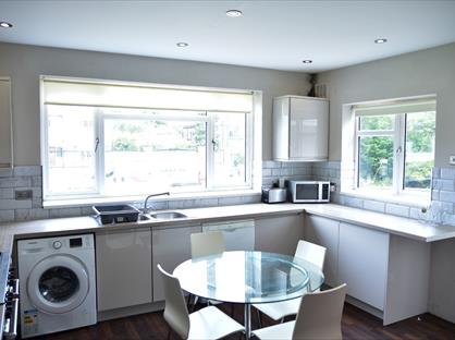 5 Bed Flat, Ancaster Road, LS16