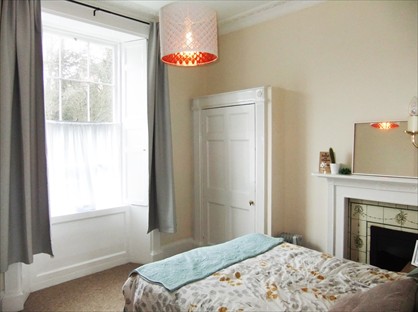 1 Bed Flat, Widcombe Crescent, BA2