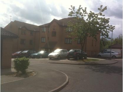 1 Bed Flat, Duncombe Court, RM19