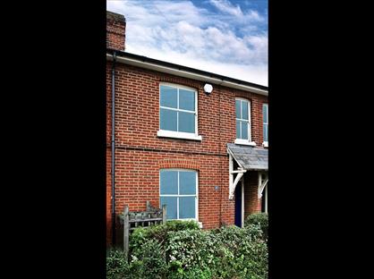 4 Bed Terraced House, Bar End Road, SO23