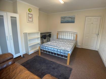 Room in a Shared House, O'leary Street, WA2