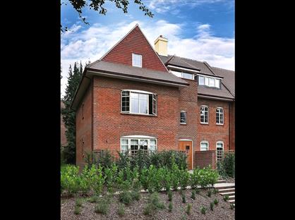 4 Bed Flat, Sarum Road, SO22