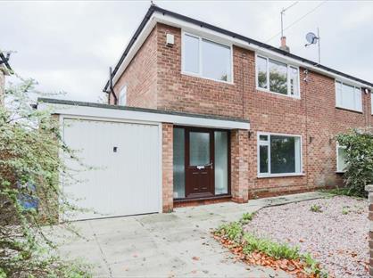 3 Bed Semi-Detached House, Hazelhurst Road, M28