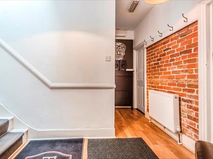 Bedsit, Park Street, GU1