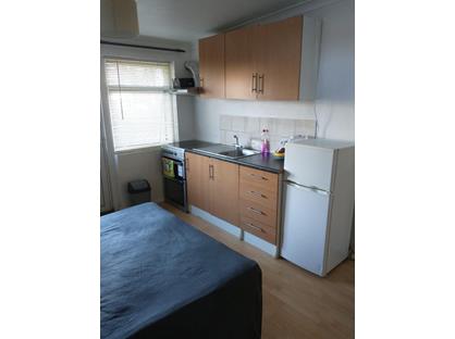 Studio Flat, Audley Road, NW4