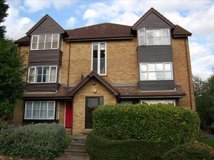 Studio Flat, Snowdon Drive, NW9