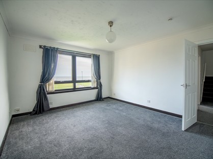 3 Bed Maisonette, Stoneycroft Lane, DD11