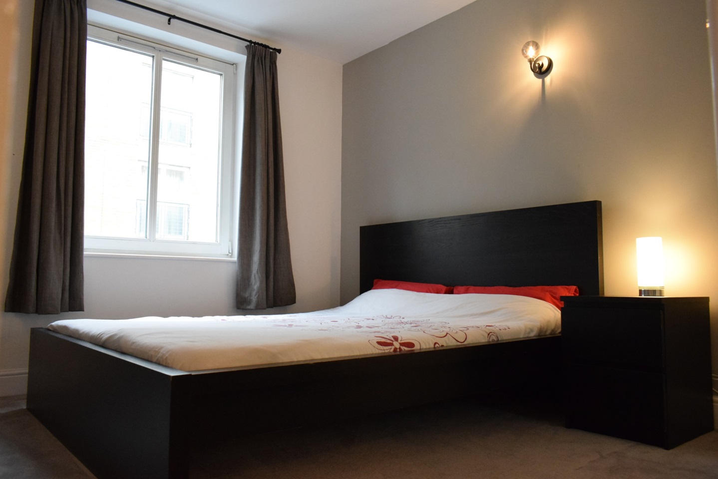 2 Bed Flat, Coke Street, E1 photo 4